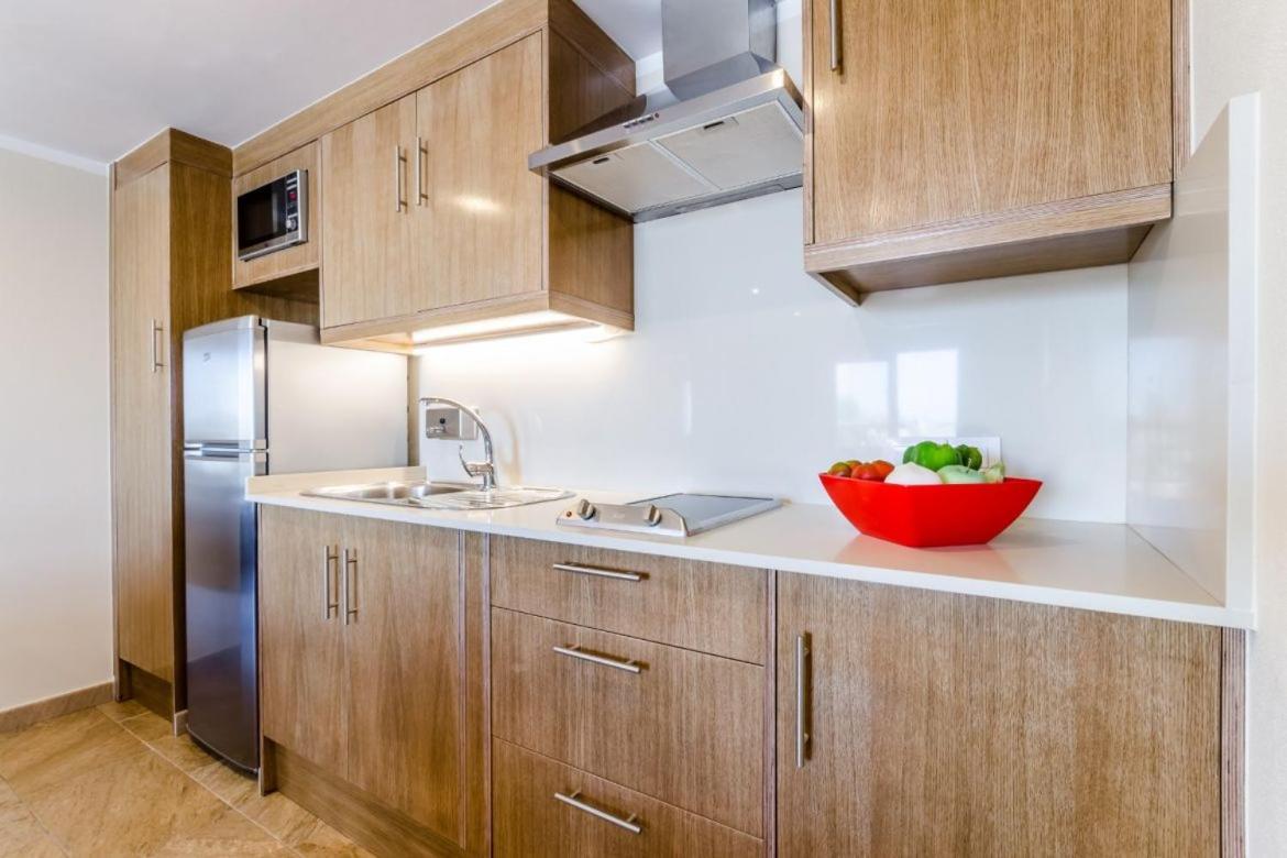 Apartamentos Blancala Cala Blanca  Bagian luar foto