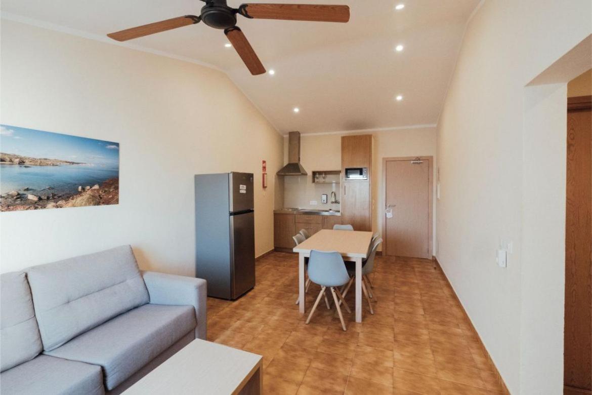 Apartamentos Blancala Cala Blanca  Bagian luar foto