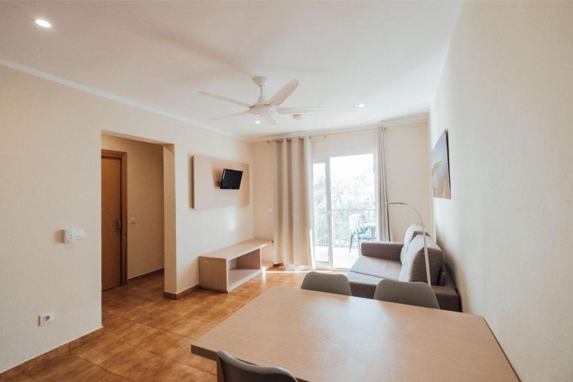 Apartamentos Blancala Cala Blanca  Bagian luar foto