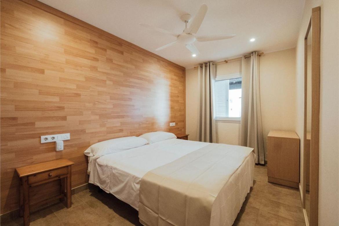 Apartamentos Blancala Cala Blanca  Bagian luar foto