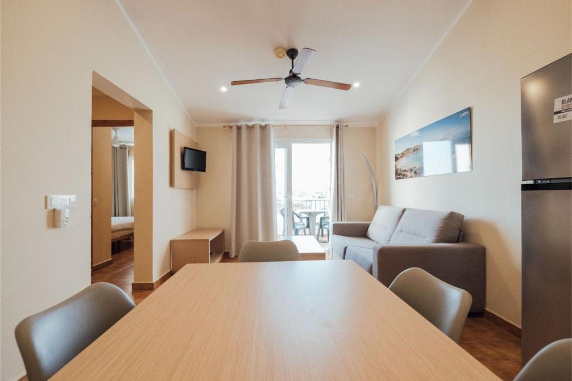 Apartamentos Blancala Cala Blanca  Bagian luar foto